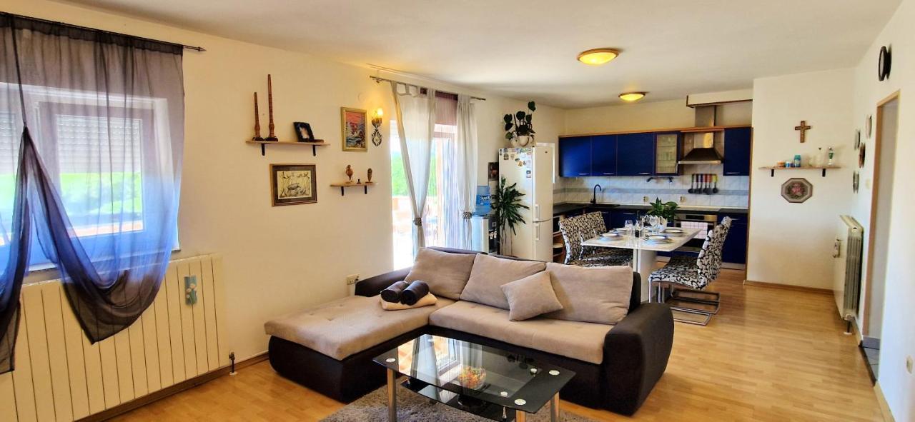 Apartments Pinezic Skrbčići Kültér fotó