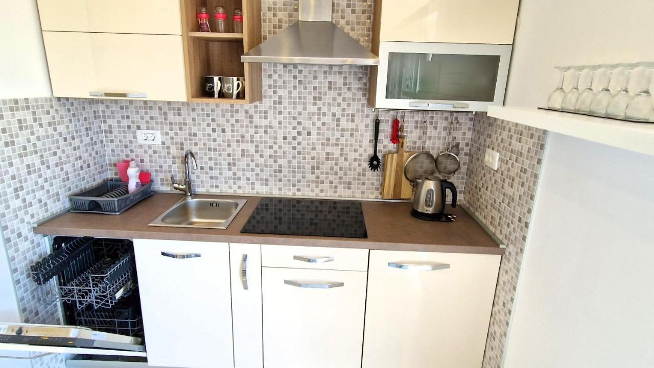 Apartments Pinezic Skrbčići Kültér fotó